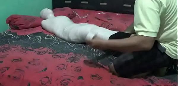  [Uncensored] A Beautiful Malay Girl Wrapped Into A Mummy and Given Breath Control